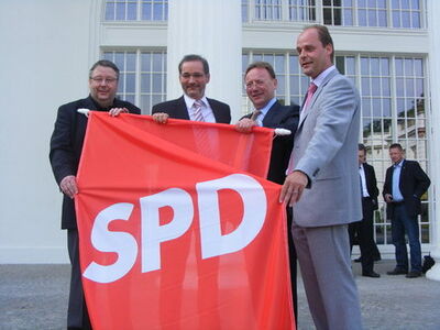 Ralf Sensmeier (OV Eidinghausen), Ministerpräsident M. Platzeck, Ulrich Kaase (OV Werste), Dr. Olaf Winkelmann