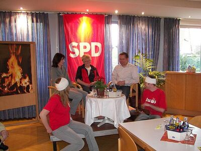 Melanie Blanke, Inge Howe und Christian Vogelsang mit Anna Lisa und André