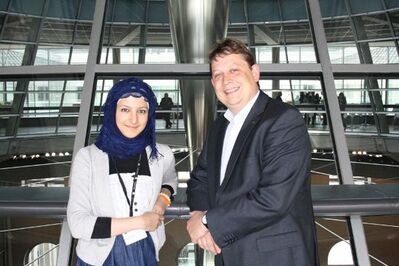 Bildunterschrift: Nadi Ibrahim mit Stefan Schwartze