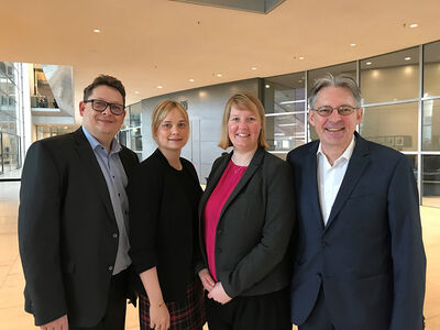 v.l. Stefan Schwartze, Marja-Liisa Völlers, Wiebke Esdar und Achim Post
