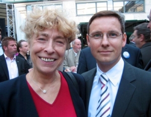 Frank Nickol im Gespräch mit Gesine Schwan, der designierten SPD - Kandidatin für das Amt der Bundespräsidentin